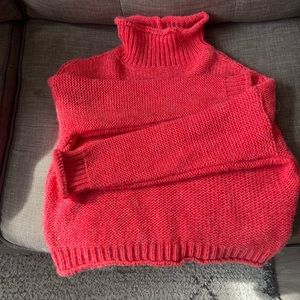 Pink mid waist,turtleneck sweater can be dressed up/dressed down,light weight.